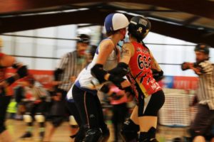joueuses-roller-derby-action