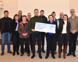 photo-reportage-remise-de-cheque-groupe